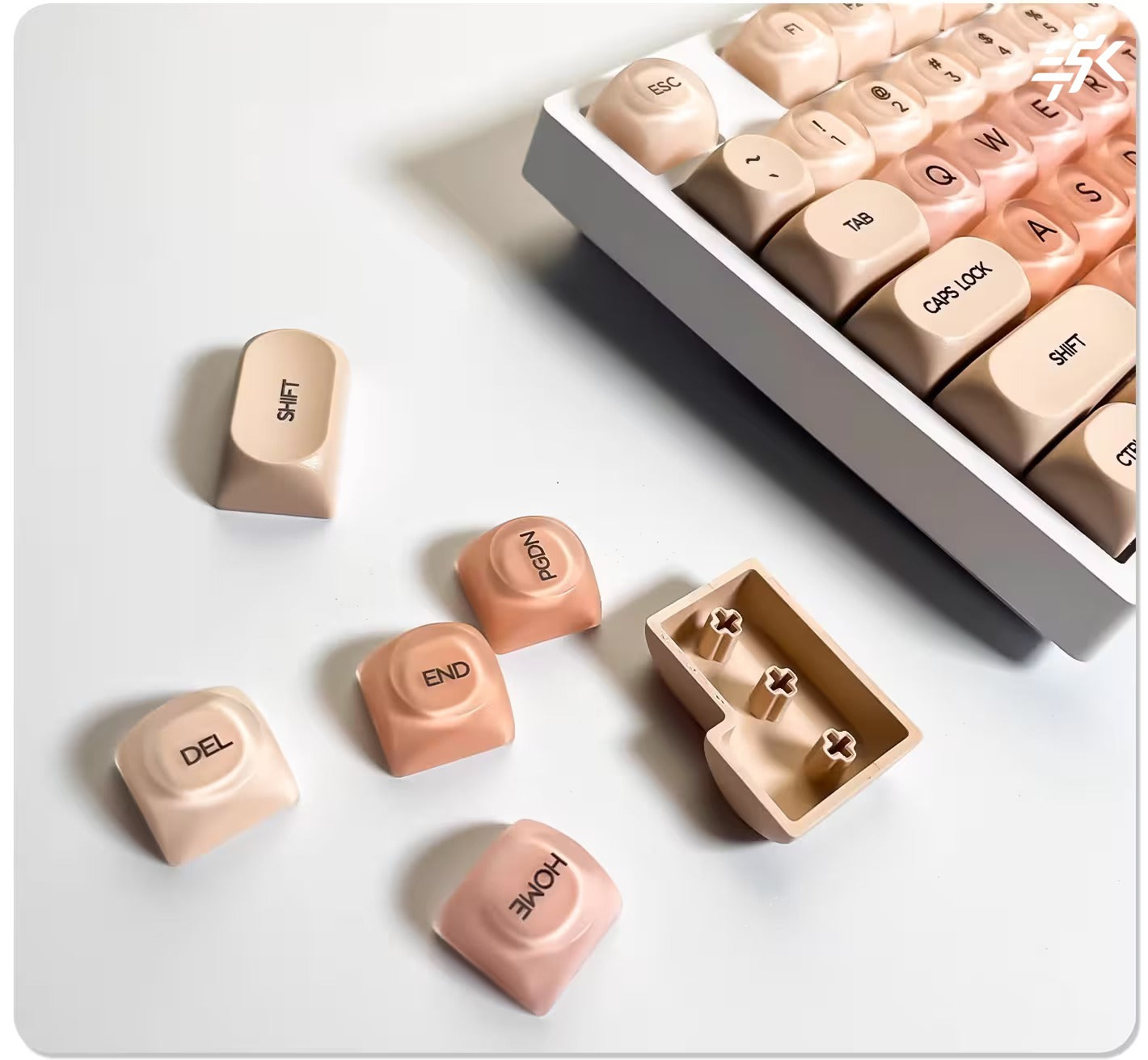 Cute theme Kitty Keys M68 Full Keyboard kit
