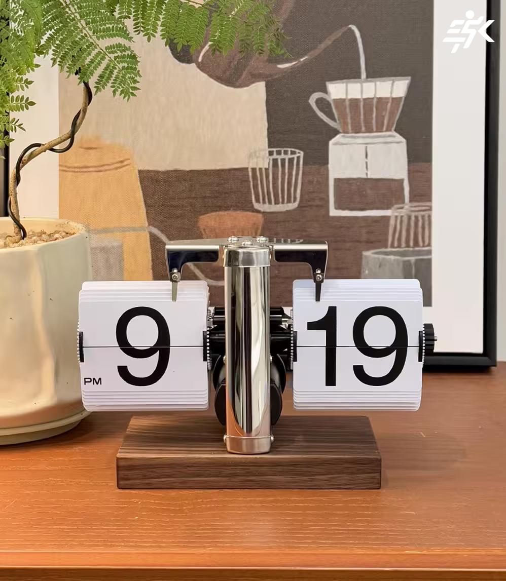 Modern Minimalist Flip Clock – Desktop Mechanical Timepiece