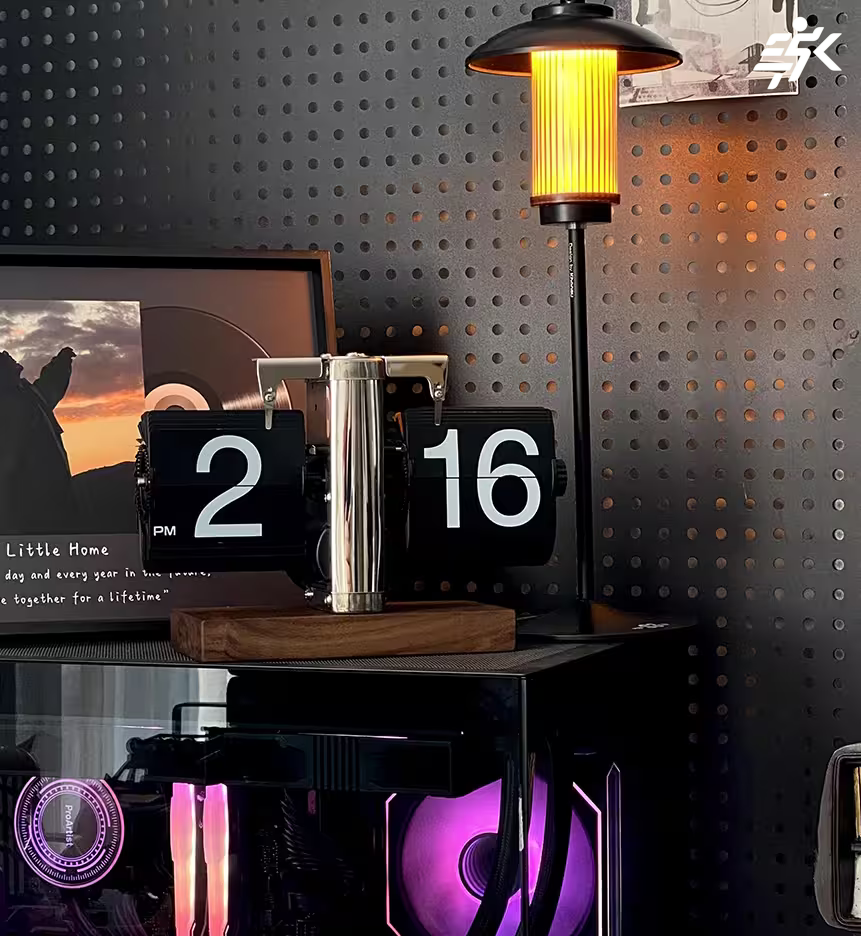 Modern Minimalist Flip Clock – Desktop Mechanical Timepiece