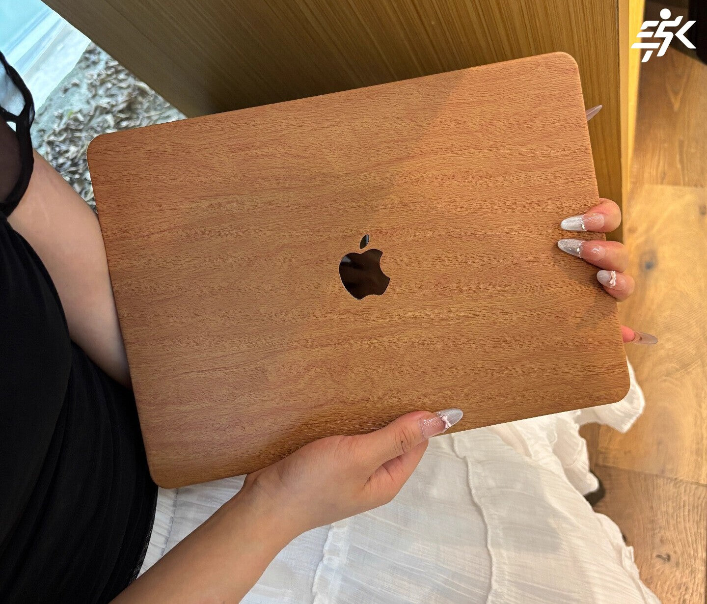 Wood Snap On Screen Case for MacBook
