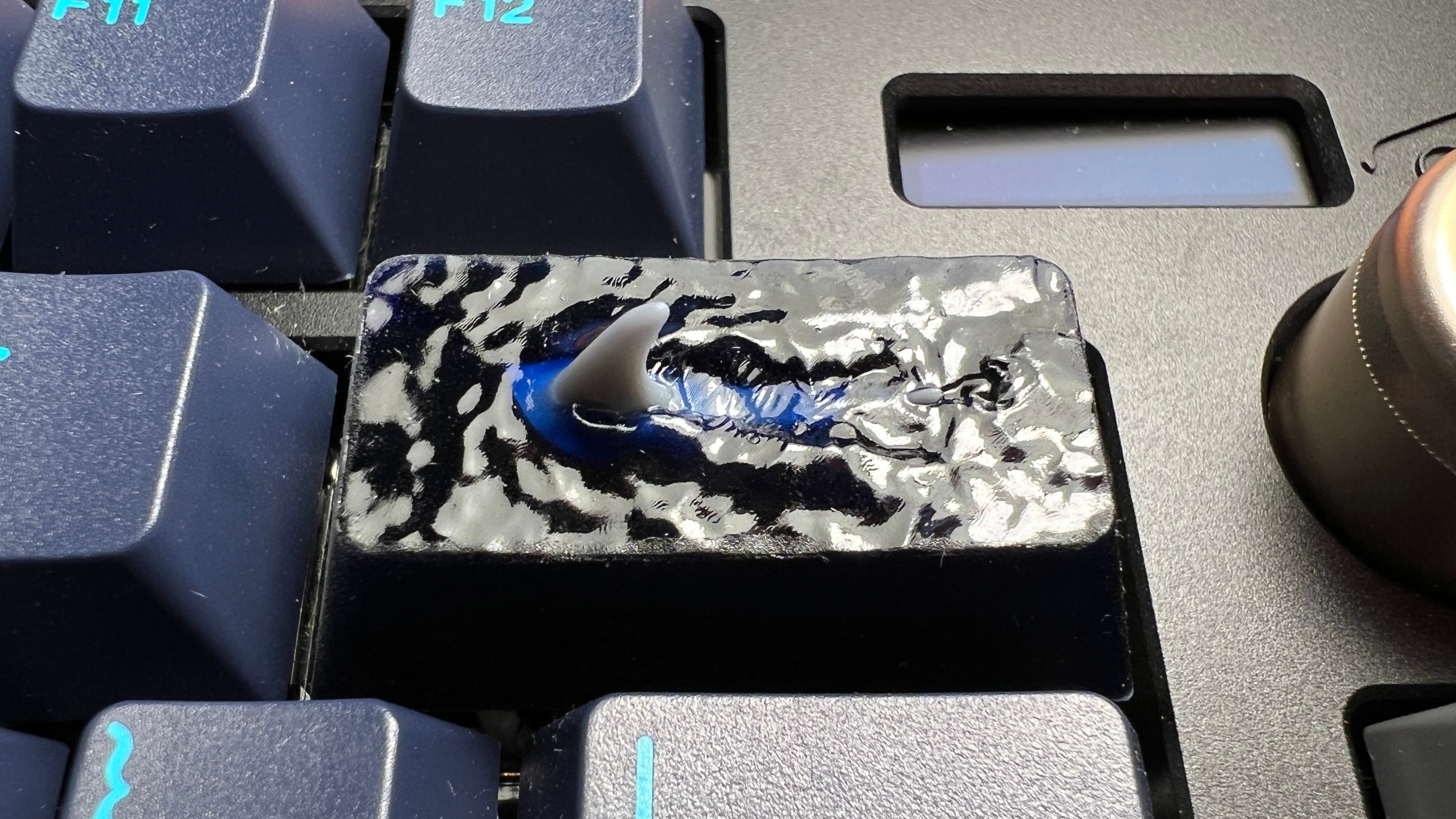 Artisan Keycaps – Escape Keyboard